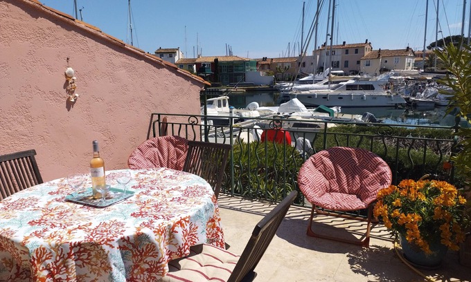 Port Grimaud Apartment | Large sunny terrace, internet, air conditioning and garage