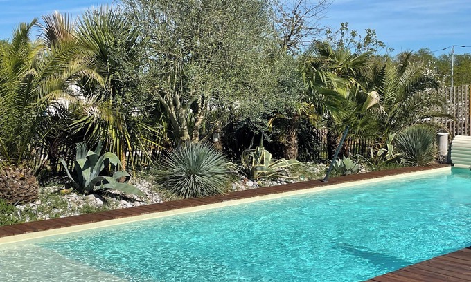 Montbazon House | Large Touraine house with swimming pool Near A10, Private park, Hammam