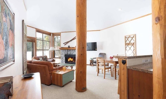 Blackcomb House | Large Townhome, Golf Course Views, Shared Hot Tub