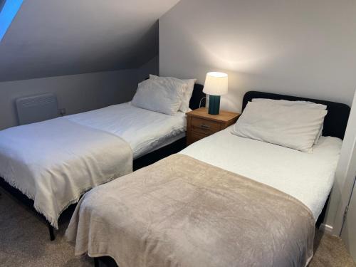 Rotherhithe House | Large triple room in Canada Water London