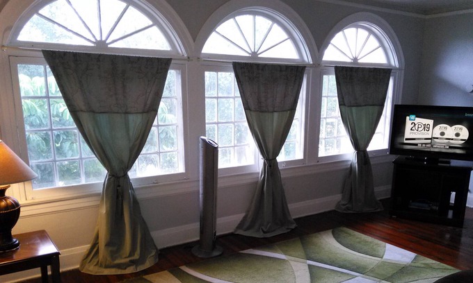 Lake Wales Apartment | Large Upstairs Studio - Legoland Bok Towers Disney Skydiving