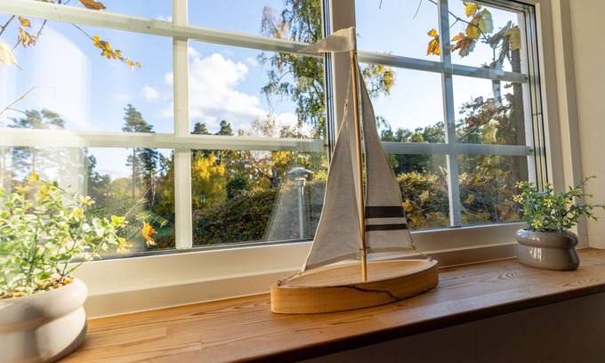 Oskarshamn House | Large vacation home with sauna and boat by the sea in Sweden!