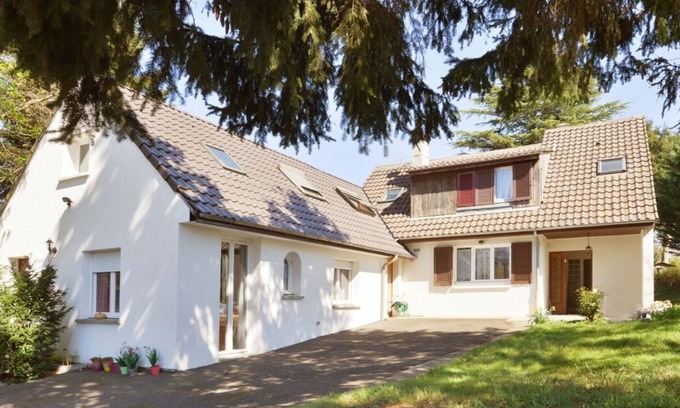 Ferolles-Attilly House | Large villa for 10 people, green setting