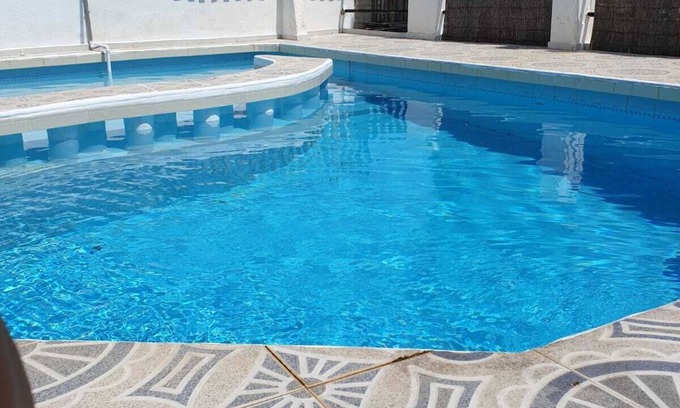 Peniscola Ski Chalet | Large villa with private pool in privileged area, for family or friends
