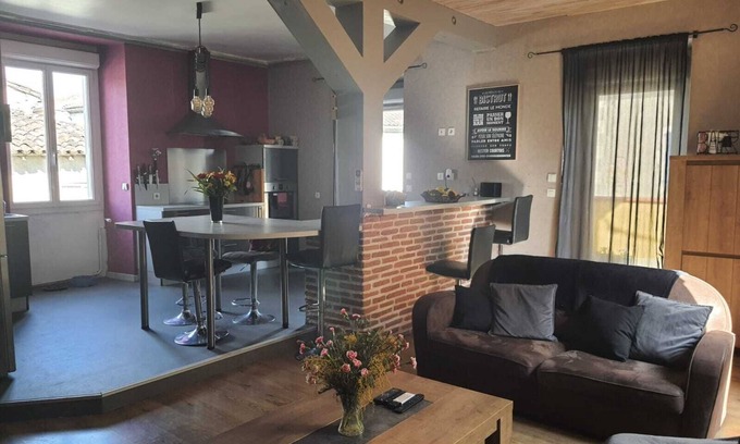 Montredon-Labessonnie House | Large village house in the heart of the Tarn department, with 120m terrace
