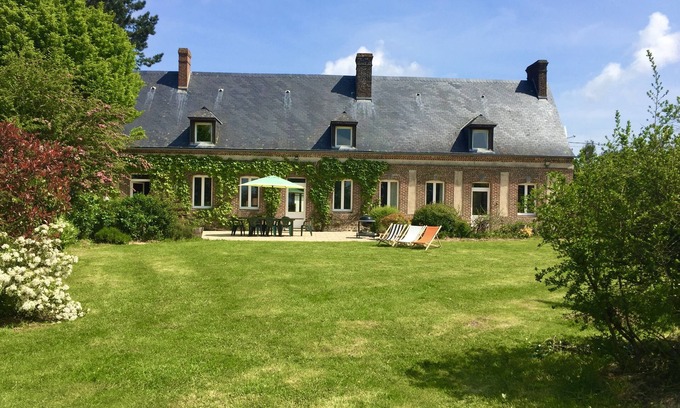 Ouainville House | Large warm longhouse, ideal for meeting with friends or family