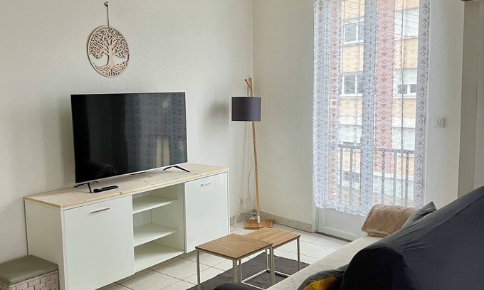 Sens Apartment | Large, well-located T3 with 2 bathrooms