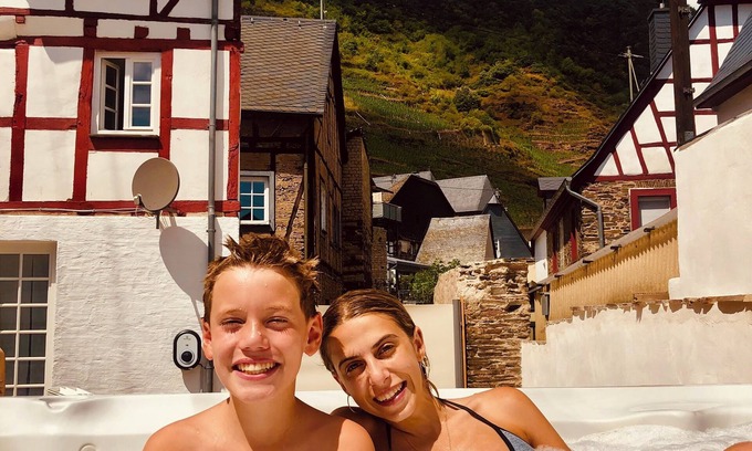 Bremm House | Large winegrower's house with whirlpool, sauna & garden