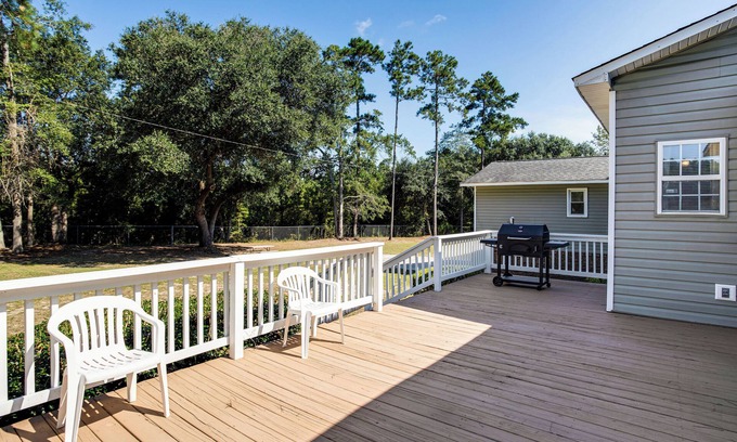 Orangeburg House | Large Yard & Historic Charm: Orangeburg Retreat!