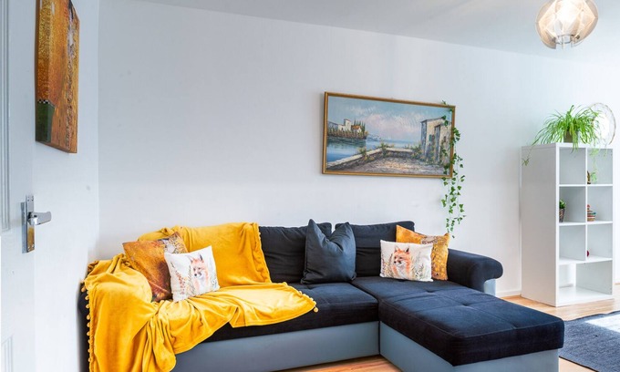 Plaistow Apartment | Large1 Bedroom London flat, 4pax close to O2/Excel centre/City Airport