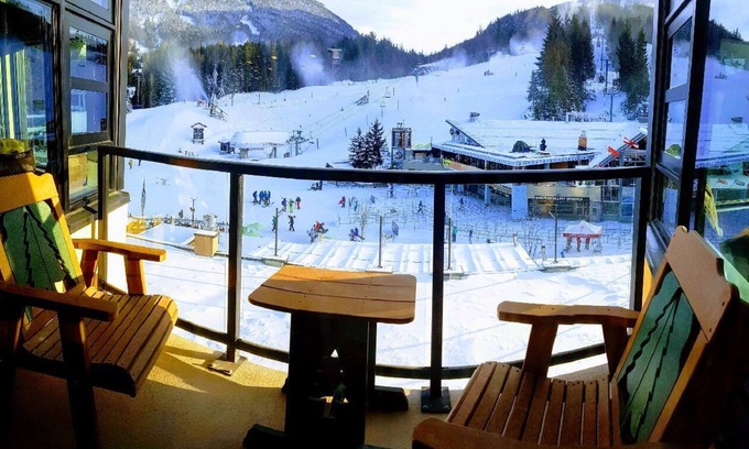 Whistler Village Apartment | Largest Mountain Facing Property in famous Carleton Lodge - 4 bedrooms!