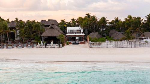 Zona Hotelera House | Largest Ocean Front Mansion Butler Included