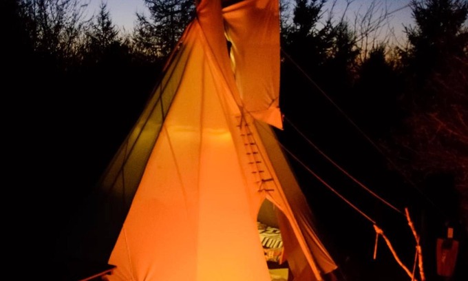 Llangeler Hotel | Larkhill Tipis and Yurts