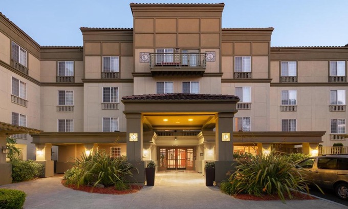 Snail Hotel | Larkspur Landing Extended Stay Suites Sunnyvale