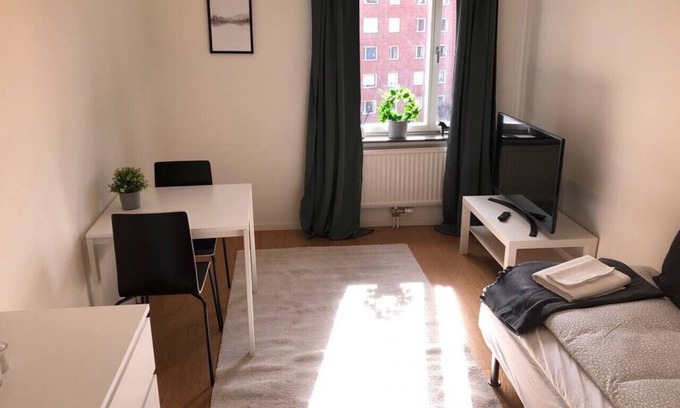 Lidingo Apartment | Lars 7 1508 #339 19kvm · Small Studio in Lidingö