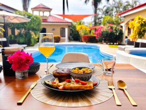 Playa Hermosa Hotel | Las Brisas Resort and Villas