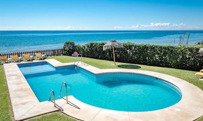 Carib Playa Apartment | Las Dunas de Marbella - Beachfront 3 Bed Townhouses