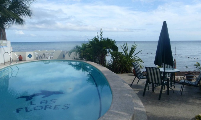 Catmon Hotel | Las Flores Country & Beachside Hotel