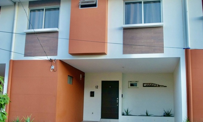 Santa Tecla House | Las Pergolas Vacation House 15 min to ๐& ๐