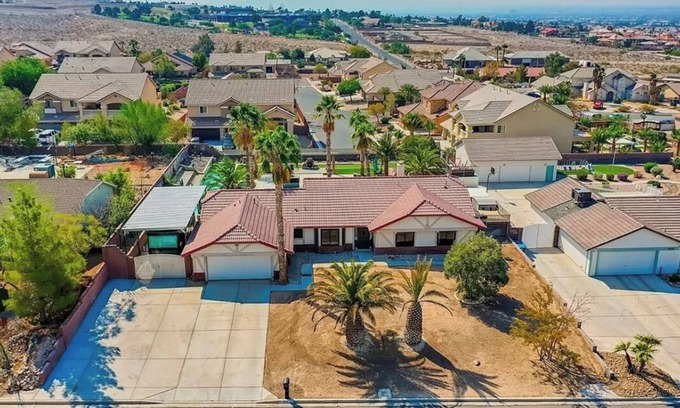 Sunrise Manor House | Las Vegas paradise home