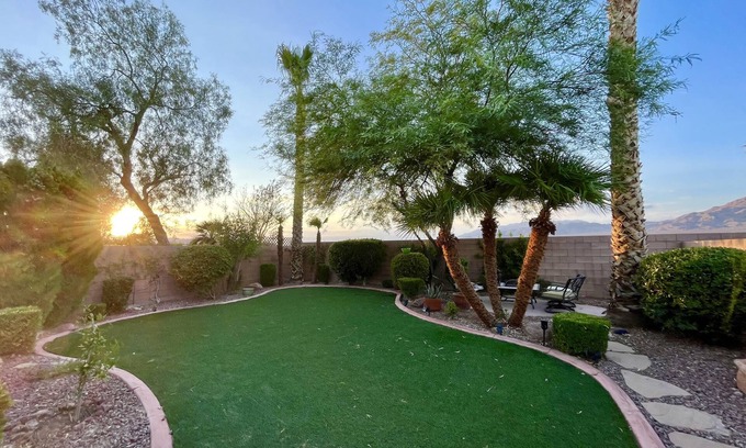 Tule Springs House | Las Vegas Single Story King Bed Quiet Neighborhood