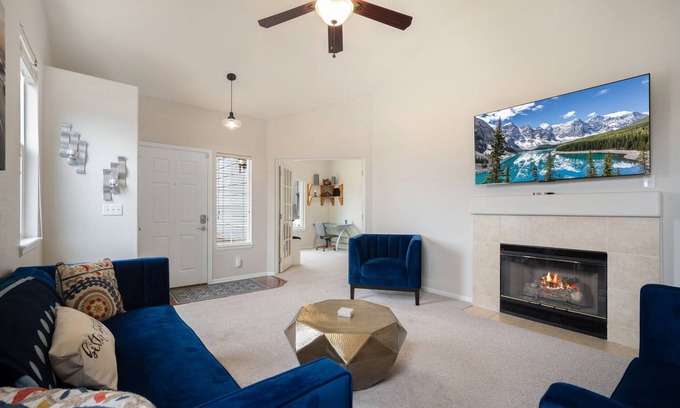 Centennial House | Late summer special! Book a stay during August and September and receive a 15% discount