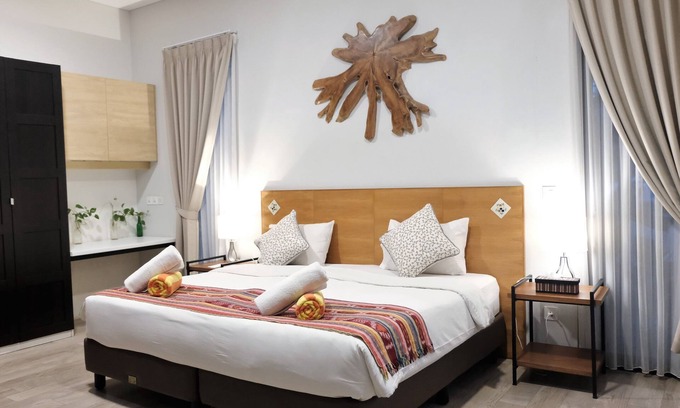 Grogol Utara Bed & Breakfast | Latin Studio (CoHaus)