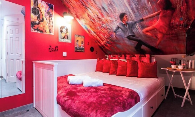 Sneinton Apartment | Latino Relax & Watch at Baila Casa