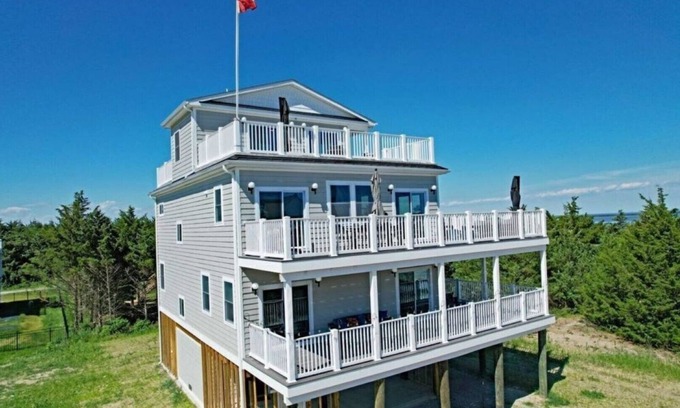 Milford House | Laughter Beach House! LIFE, LOVE, LAUGHTER & INCREDIBLE VIEWS