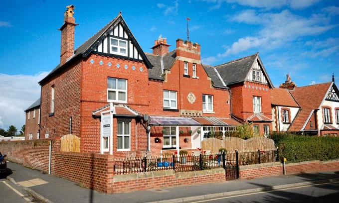 Whitby House | Launceston Villa