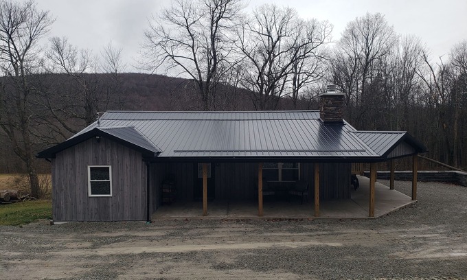 Mill Run Cottage | LAUREL HIGHLANDS MOUNTAIN RETREAT - 6 mi. to Ohiopyle, & Fallingwater