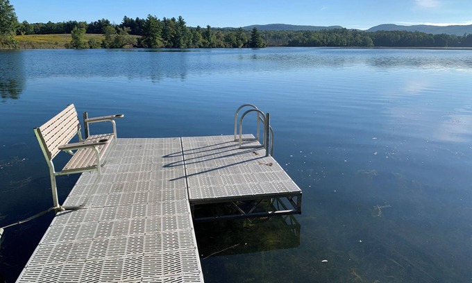 Lee House | Laurel Lake Luxury 4BR, 4.5 Bath, Ranch on Fox Hollow Estate