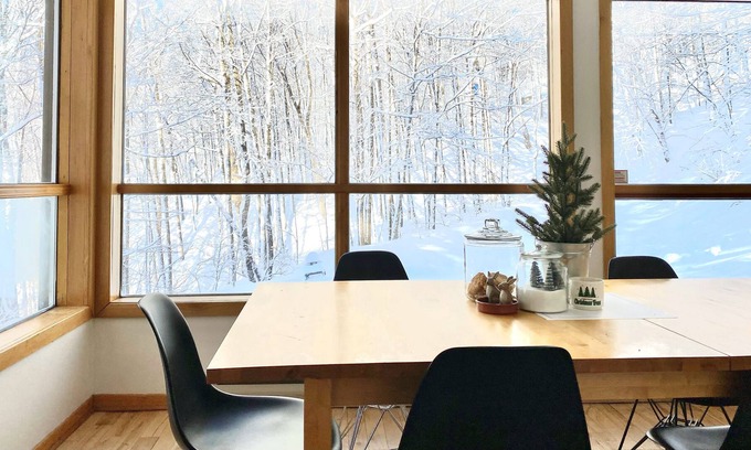 St-Adolphe-d'Howard Ski Chalet | Laurentians Cottage | The Chalet Laurentians