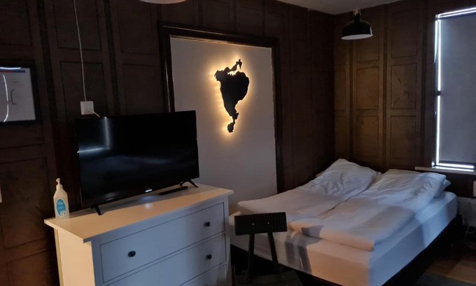 Vestmannaeyjar House | Lava Guesthouse