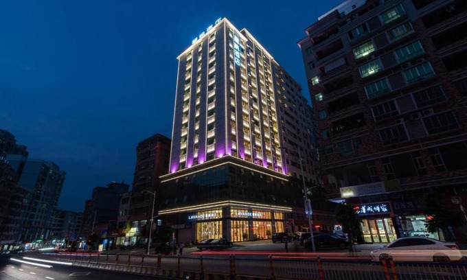Longchuan County Hotel | Lavande Hotel Heyuan Longchuan