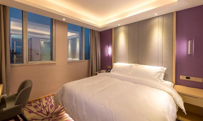 Yingde Hotel | Lavande Hotel Yingde Yingzhou Avenue