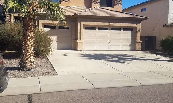 Dobbins Point House | LAVEEN MINI MANSION