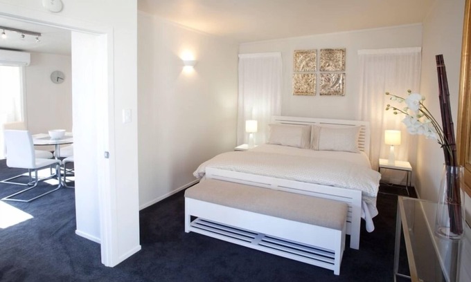 Coromandel Apartment | Lavender Apartment 2 One bedroom Apartment