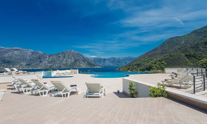 Morinj Apartment | Lavender Bay Resort, 4 person 75 m2 Apartment G8, Morinj, Montenegro