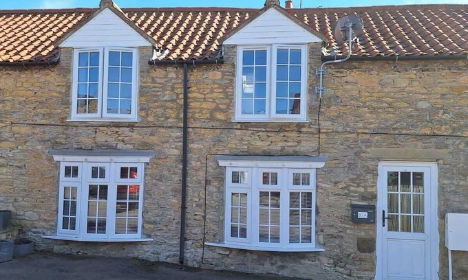 Snainton Cottage | Lavender Cottage - a beautiful quirky cottage