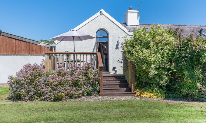 Haverfordwest House | Lavender Cottage - Two Bedroom House, Sleeps 3