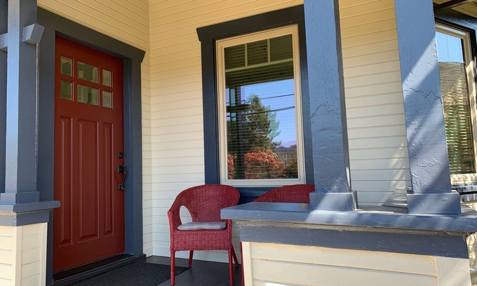 Point Reyes Station House | Lavender House Cottages, Classic Elegance in a Country Cottage