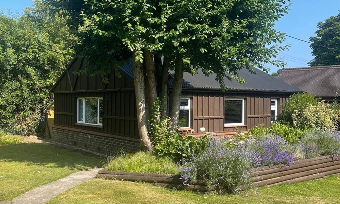 Worth Cottage | Lavender Lodge