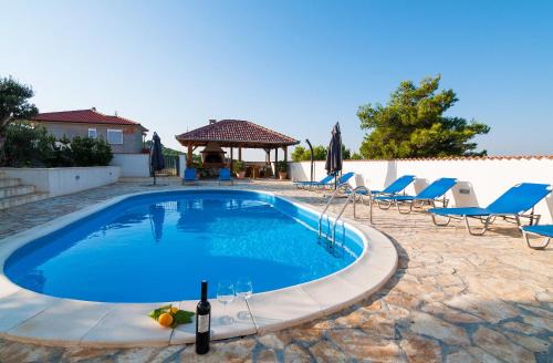 Drage Villa | Lavender residence Villa Drage with pool and wellness