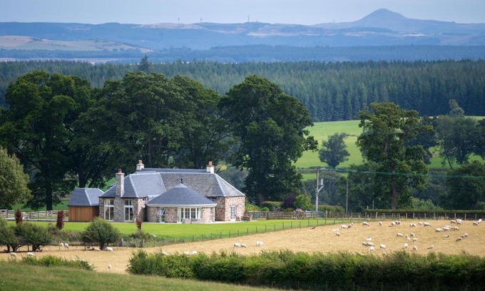 Murthly House | Laverockbank Steading