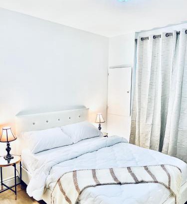 London House | LaVida Exclusive Guest House(Rm#4)