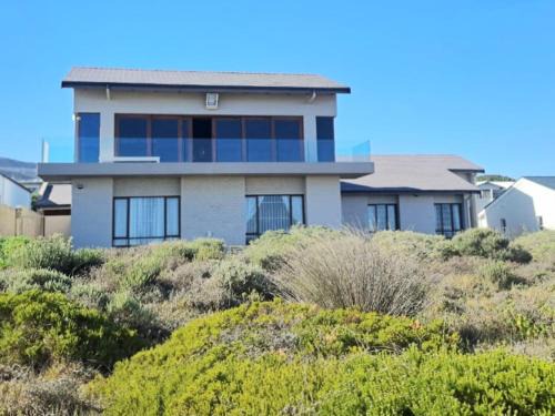 Sandbaai House | Lawaaiwaters