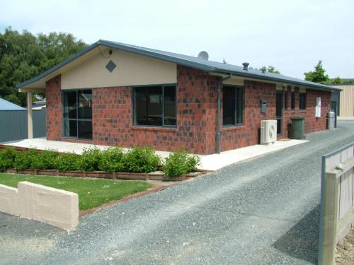 Lawrence House | Lawrence Townhouse Accommodation 18A
