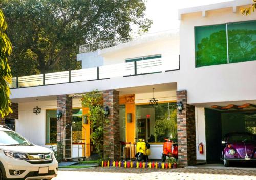 Lahore Hotel | Lawrence View Hotel, Lahore