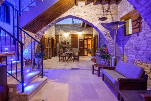 Pano Lefkara House | Lazaros Stonehouse